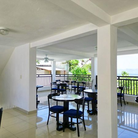 J&G Villa Hotel Cap-Haitien Exterior photo