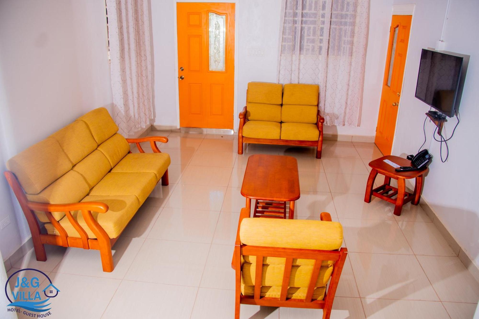 J&G Villa Hotel Cap-Haitien Exterior photo