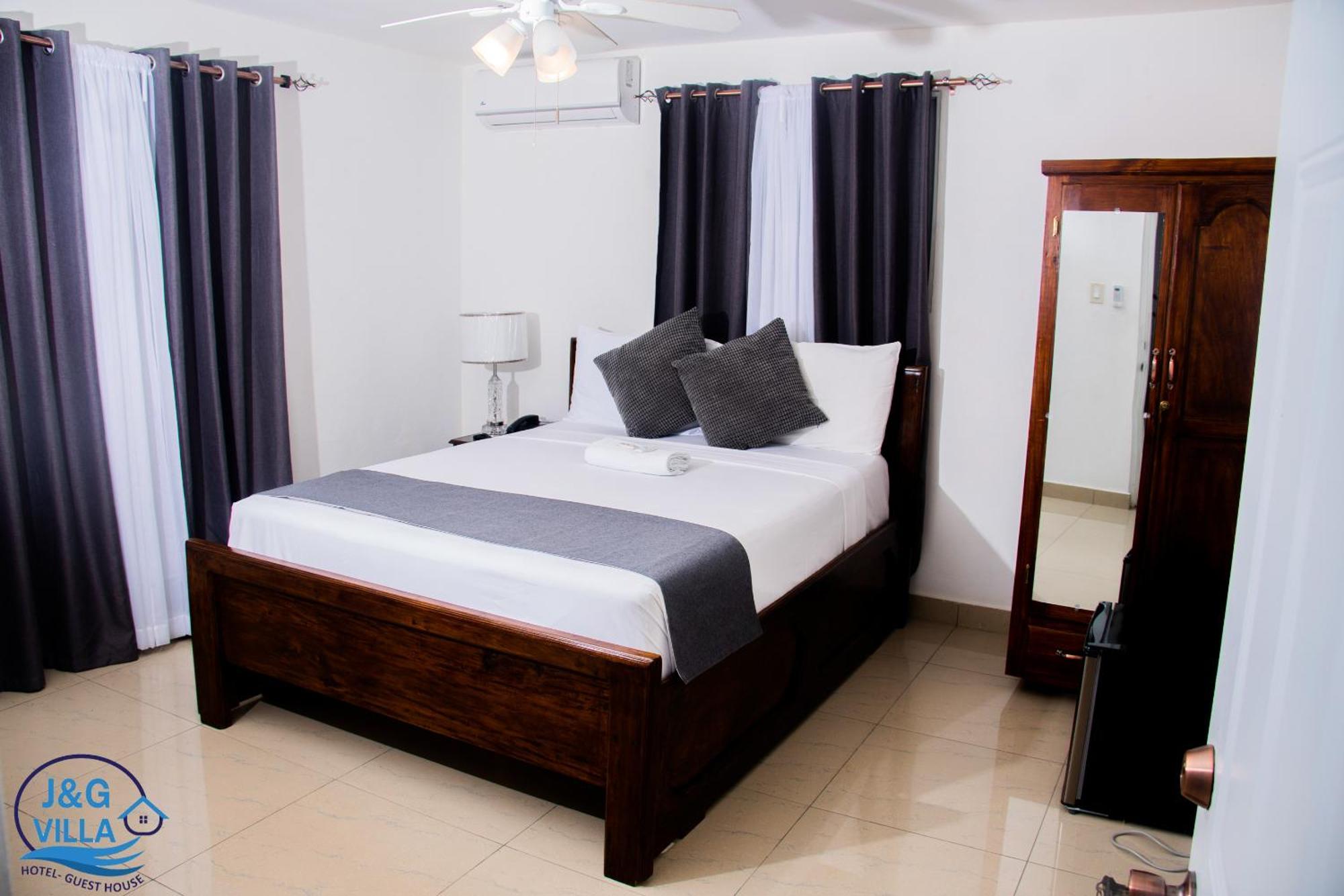 J&G Villa Hotel Cap-Haitien Exterior photo