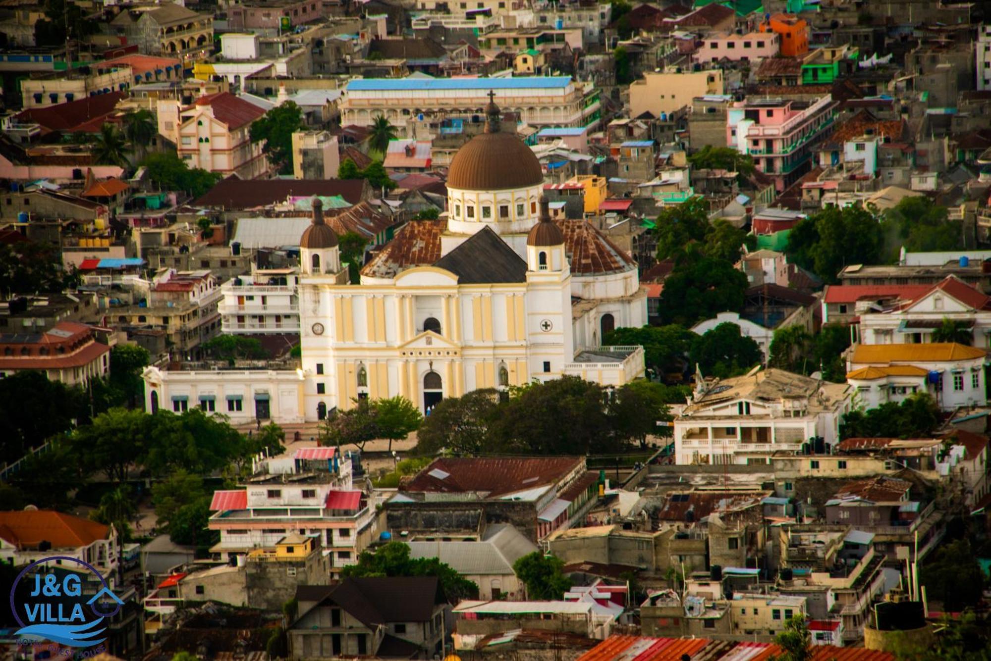 J&G Villa Hotel Cap-Haitien Exterior photo